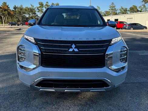 New 2025 Mitsubishi Outlander SEL image 2