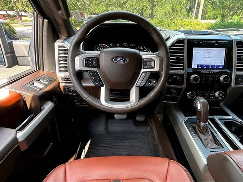 Used 2020 Ford F150 King Ranch w/ Equipment Group 601A Luxury AWD/4WD image 8