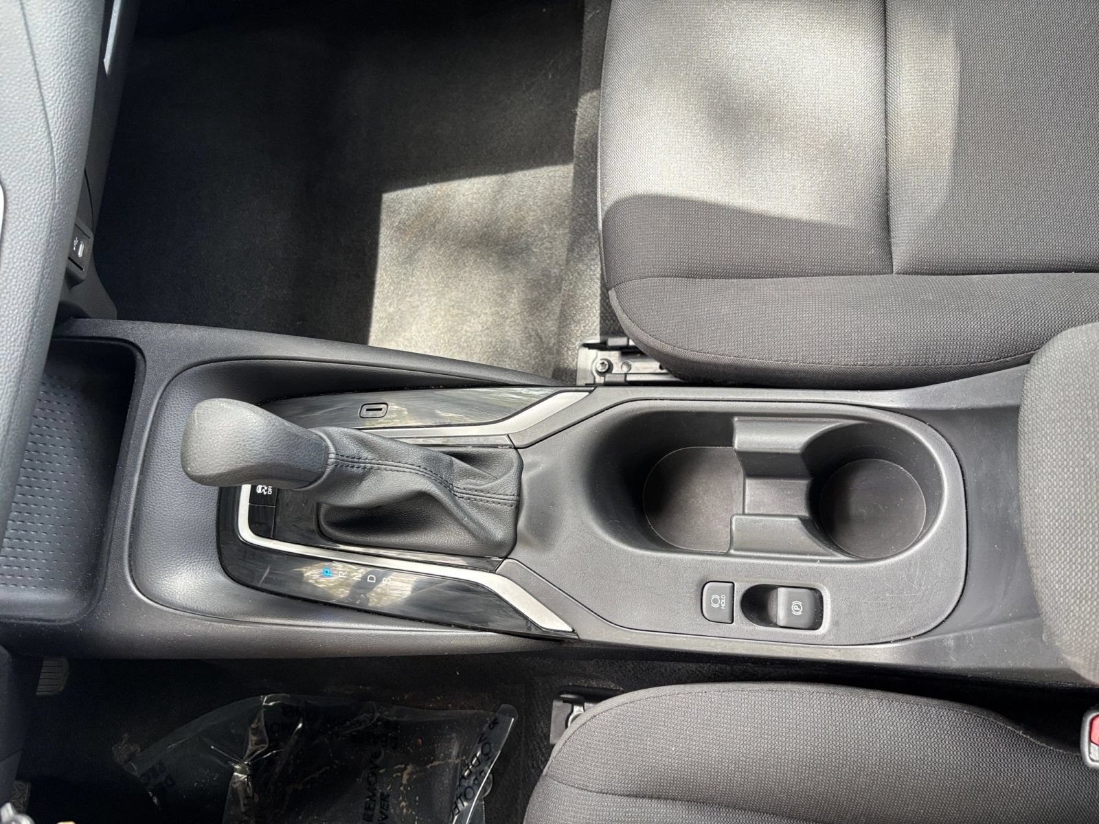 Used 2025 Toyota Corolla LE FWD image 38