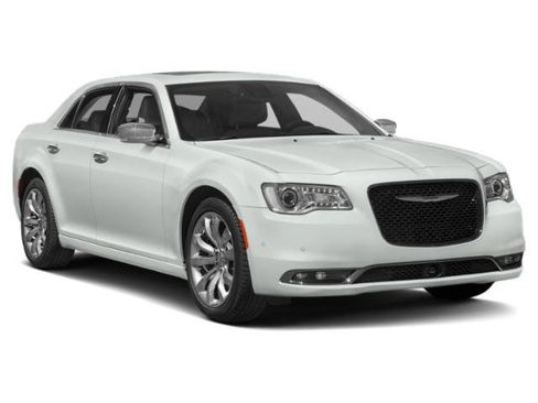 Used 2015 Chrysler 300 C w/ Light Group RWD image 9