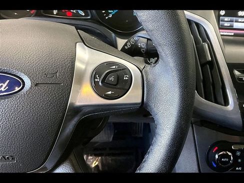 Used 2014 Ford Focus Titanium image 12