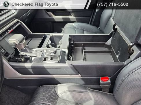 Used 2024 Toyota Tundra Limited AWD/4WD image 24