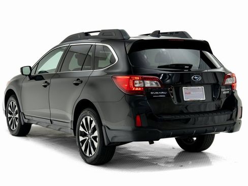 Used 2017 Subaru Outback 2.5i Limited image 32
