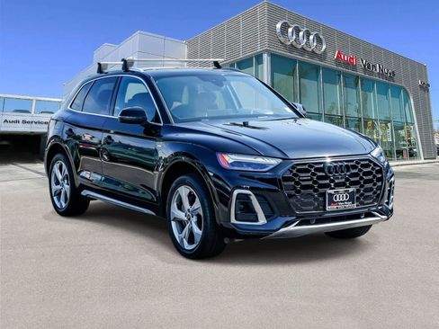 Used 2022 Audi Q5 2.0T Prestige w/ Prestige Package image 5