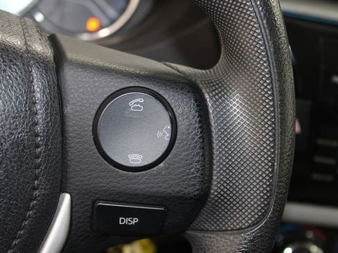 Used 2016 Toyota Corolla LE image 31