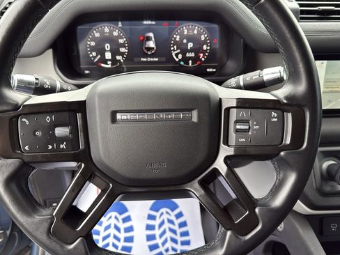 Used 2020 Land Rover Defender 110 SE image 15