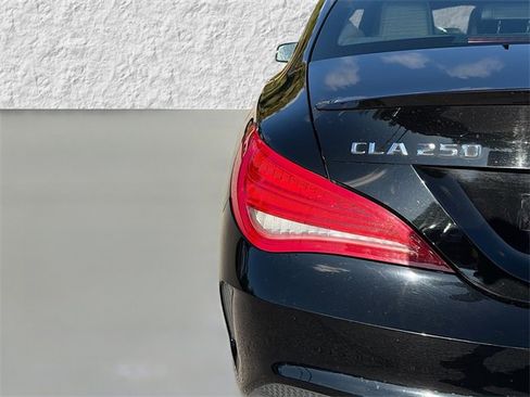 Used 2014 Mercedes-Benz CLA 250 4MATIC image 10