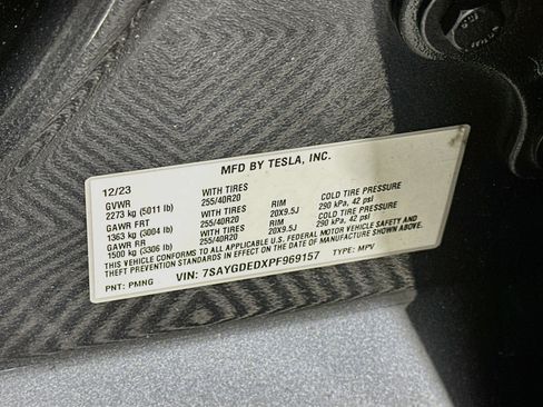 Used 2023 Tesla Model Y 2WD image 12