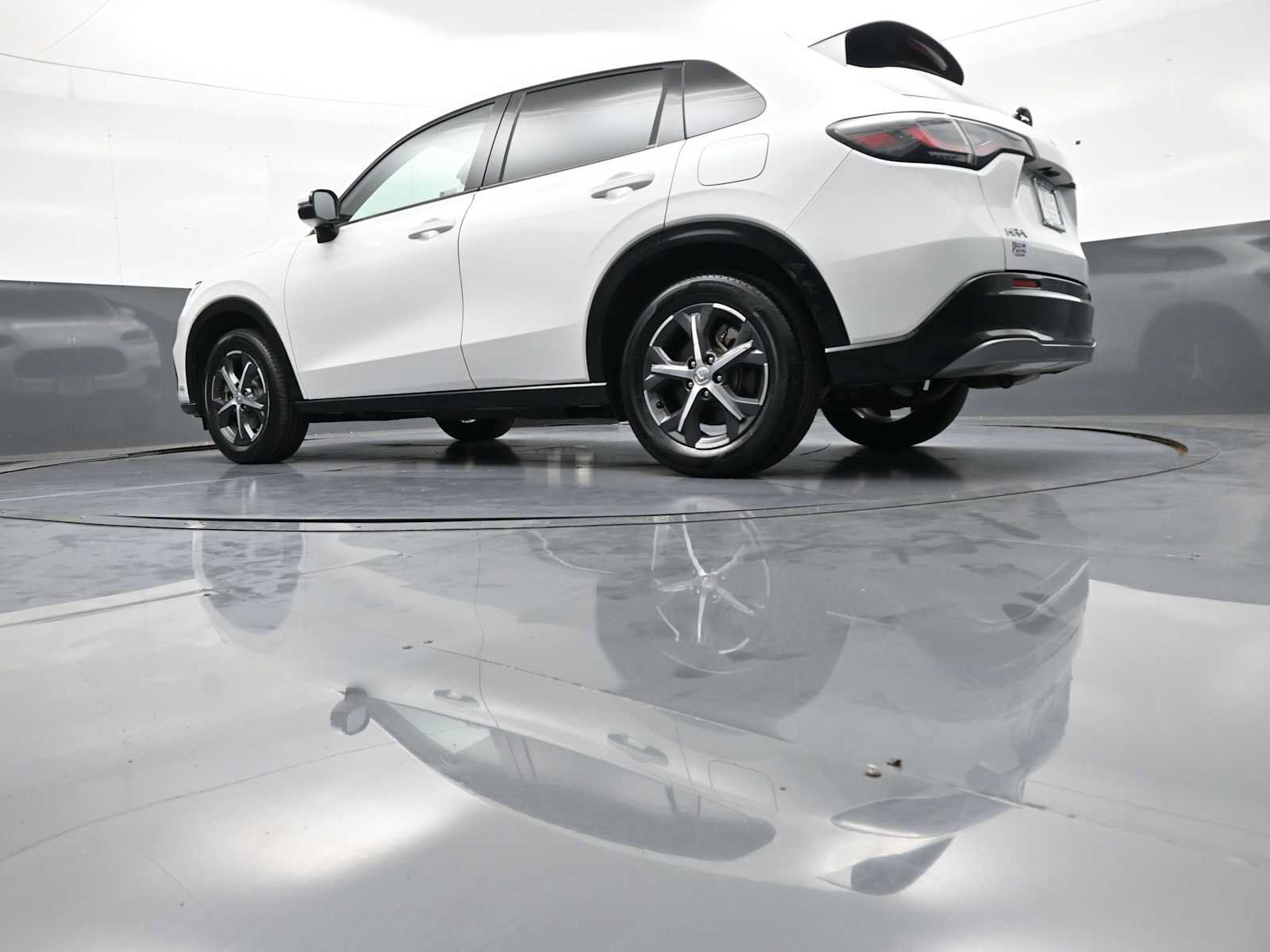 Certified 2023 Honda HR-V EX-L image 29