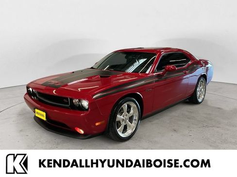 Used 2013 Dodge Challenger R/T RWD image 1