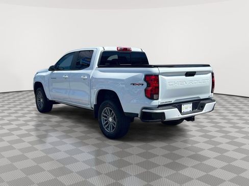 Used 2023 Chevrolet Colorado LT w/ LT Convenience Package II AWD/4WD image 7