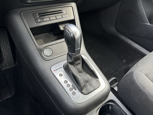 Used 2018 Volkswagen Tiguan Limited image 20