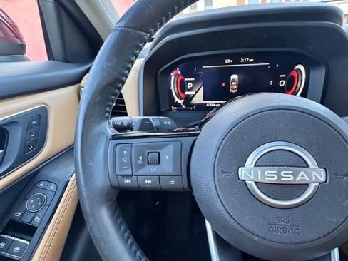 Certified 2023 Nissan Rogue Platinum w/ Platinum Premium Package image 17