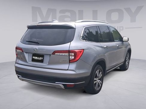 Used 2019 Honda Pilot Touring image 5