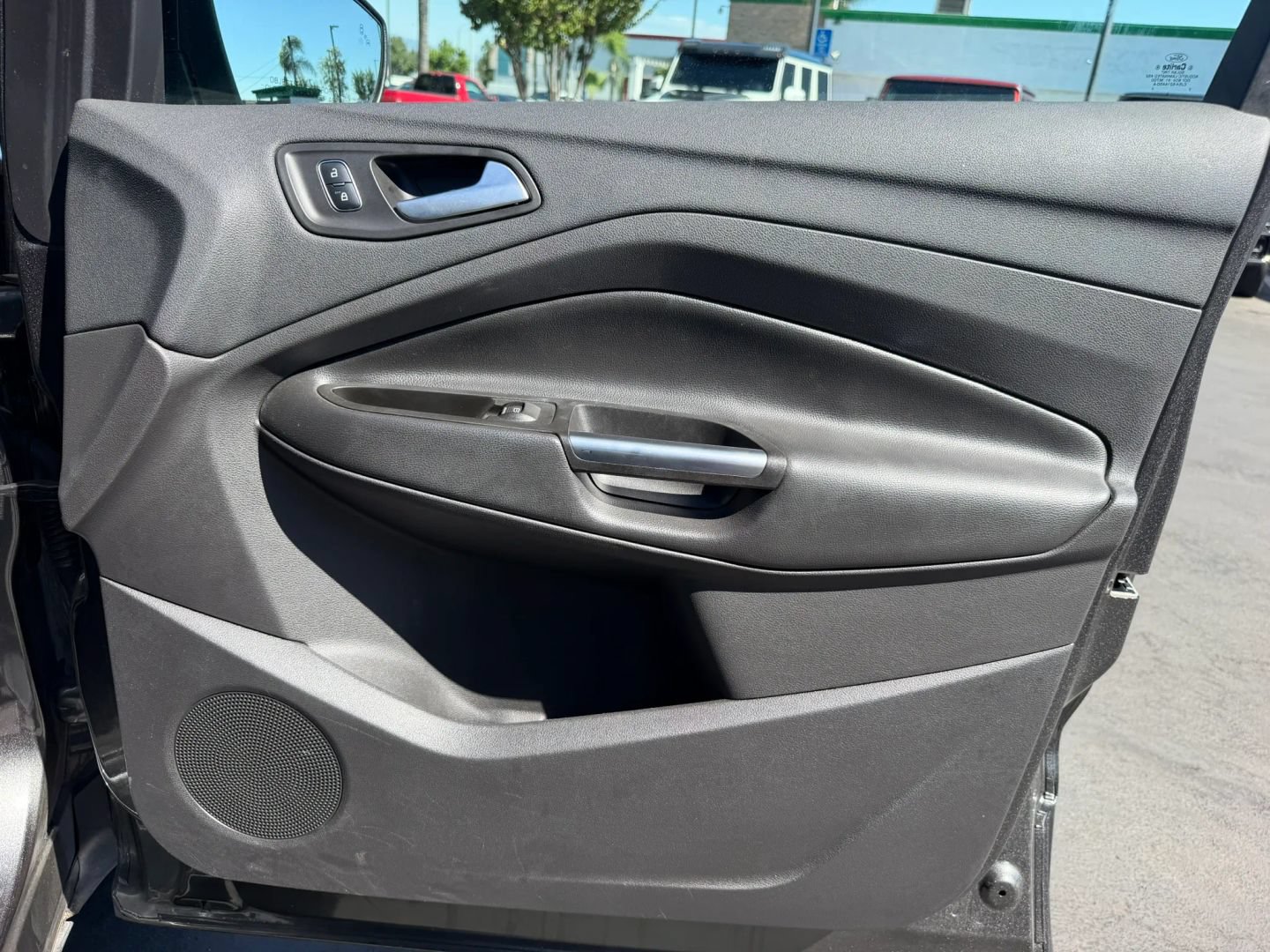 Used 2017 Ford Escape Titanium FWD image 13