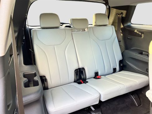 Used 2025 Hyundai Palisade SEL image 26