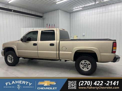 Used 2005 GMC Sierra 2500 SLE w/ Heavy-Duty Power Package image 5