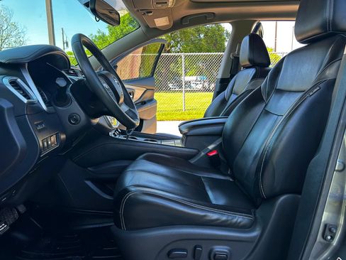 Used 2017 Nissan Murano Platinum w/ Platinum Technology Package FWD image 7