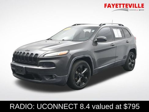 Used 2016 Jeep Cherokee Latitude FWD image 1