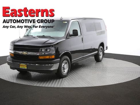 Used 2017 Chevrolet Express 2500 image 53