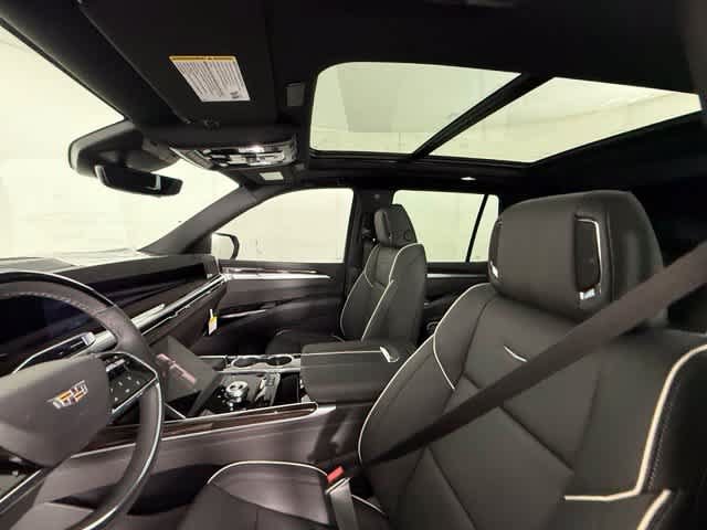 New 2026 Cadillac Escalade Luxury w/ Touring Package AWD/4WD image 16