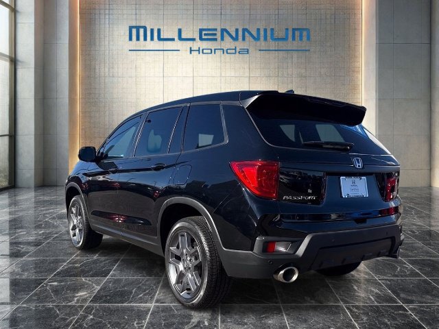 Used 2023 Honda Passport EX-L image 3