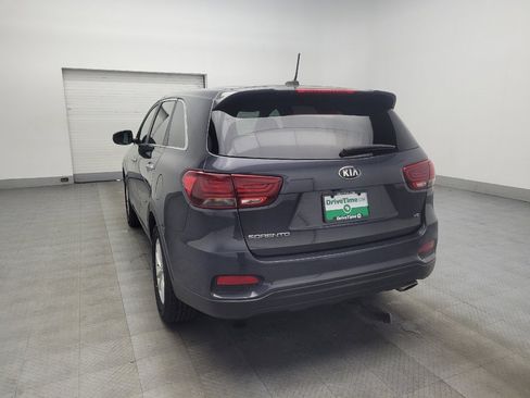 Used 2019 Kia Sorento LX image 5