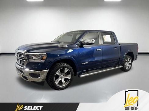 Used 2019 RAM 1500 Laramie AWD/4WD image 1