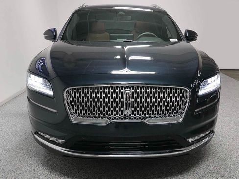 Used 2023 Lincoln Nautilus Black Label w/ Class II Trailer Tow Package AWD/4WD image 2