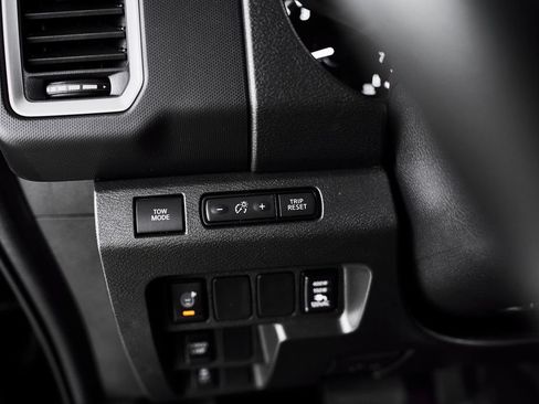 Used 2024 Nissan Frontier SV w/ SV Convenience Package RWD image 19