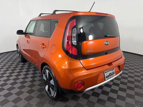 Used 2018 Kia Soul + FWD image 14