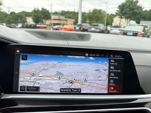 Used 2020 BMW X7 xDrive40i w/ M Sport Package AWD/4WD image 23