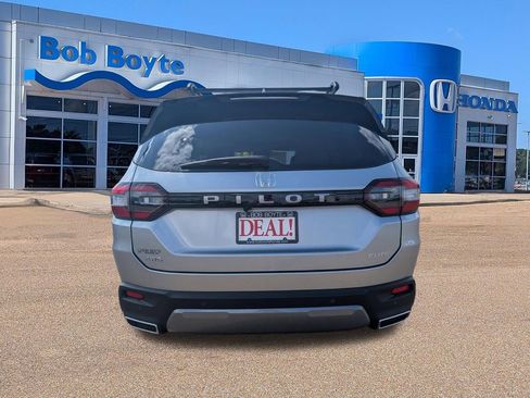 New 2026 Honda Pilot Elite image 4