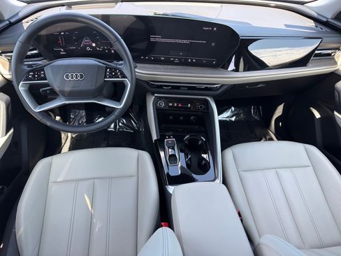 Used 2025 Audi Q5 Premium Plus w/ Premium Plus AWD/4WD image 22