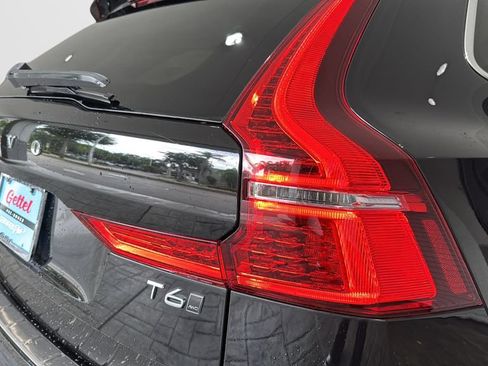 Used 2019 Volvo XC60 T6 Momentum w/ Advanced Package AWD/4WD image 40