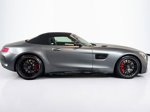 Used 2019 Mercedes-Benz AMG GT C image 4