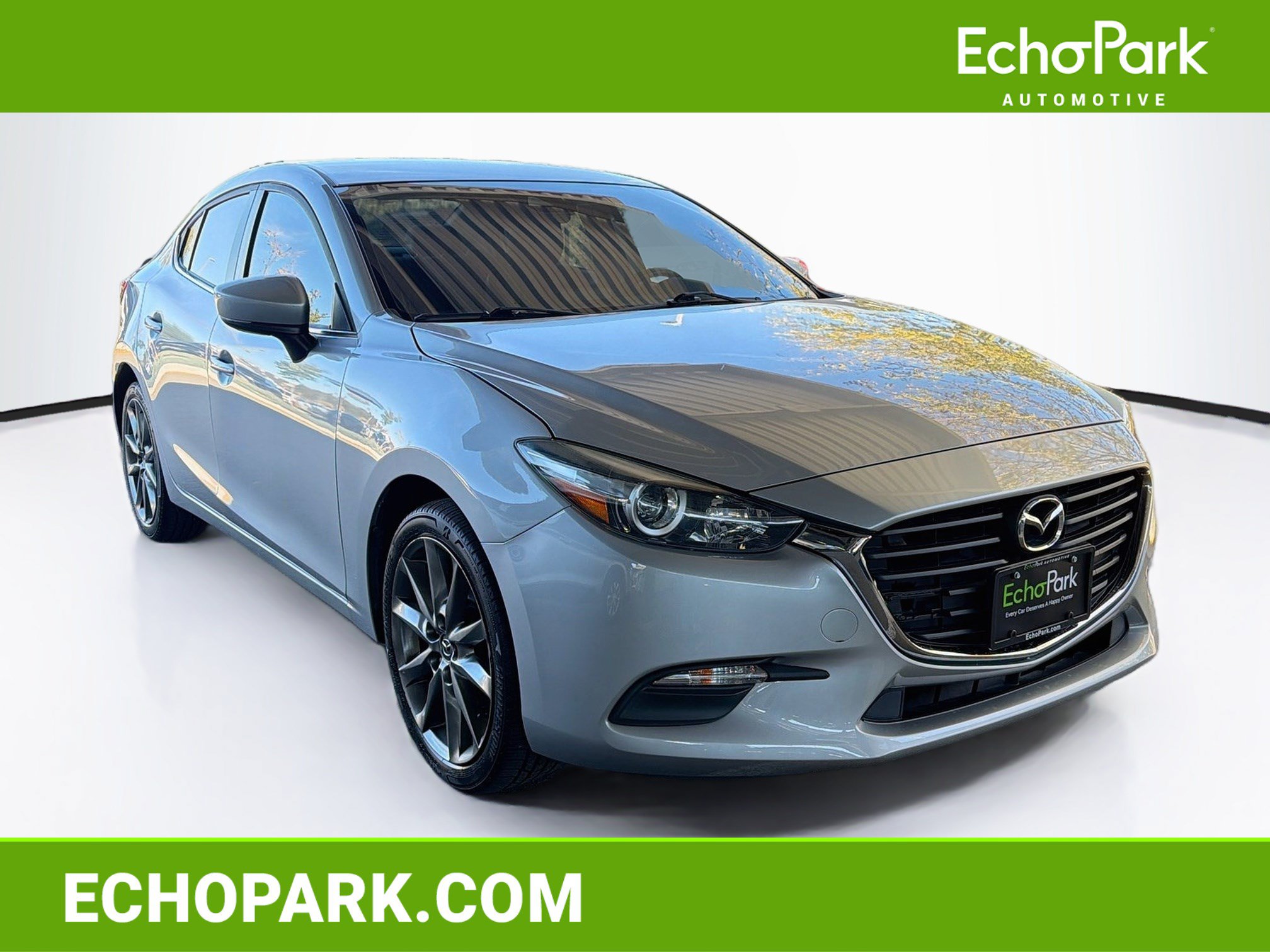 Used 2018 MAZDA MAZDA3 Touring FWD image 1