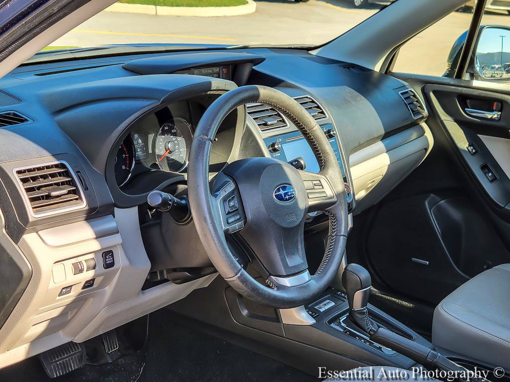 Used 2016 Subaru Forester 2.5i Touring AWD/4WD image 9