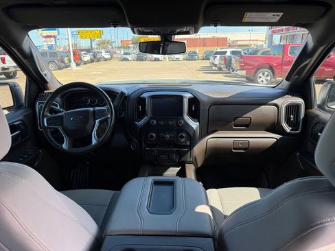 Used 2021 Chevrolet Silverado 1500 LT Trail Boss w/ Bed Protection Package image 12