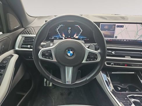 Used 2024 BMW X5 xDrive40i w/ M Sport Package AWD/4WD image 12
