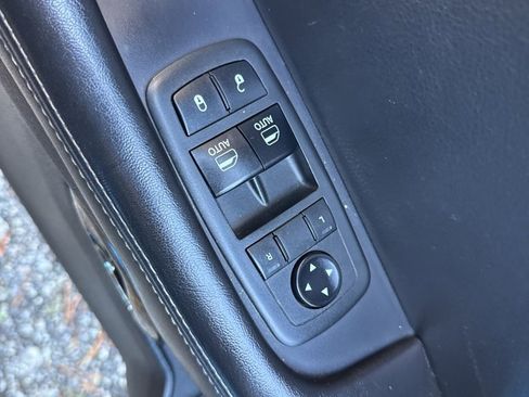 Used 2018 Dodge Challenger SRT Hellcat image 13