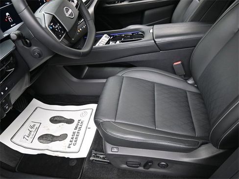 Used 2025 Nissan Murano Platinum image 15