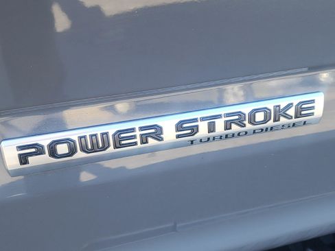 Used 2018 Ford F150 Lariat w/ Equipment Group 502A Luxury image 8