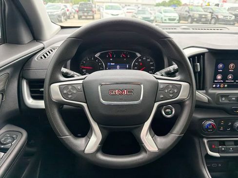 Used 2022 GMC Terrain SLE w/ Driver Convenience Package FWD image 10