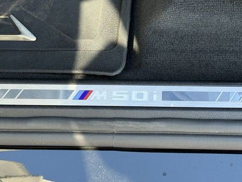 Used 2022 BMW X7 M50i image 38