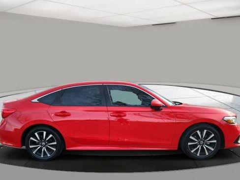 Used 2022 Honda Civic EX image 6