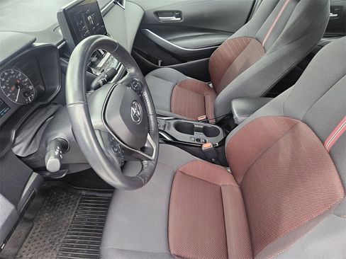 Used 2024 Toyota Corolla SE image 10