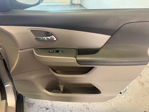 Used 2016 Honda Odyssey LX image 20