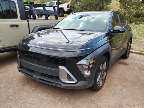 Used 2024 Hyundai Kona SEL w/ Convenience Package FWD image 9