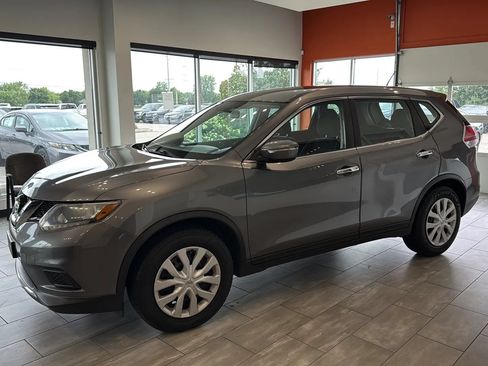 Used 2015 Nissan Rogue S FWD image 4